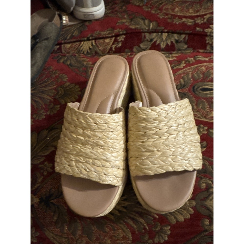 Time and Tru Woven Slide Sandals in Natural Straw and Nude